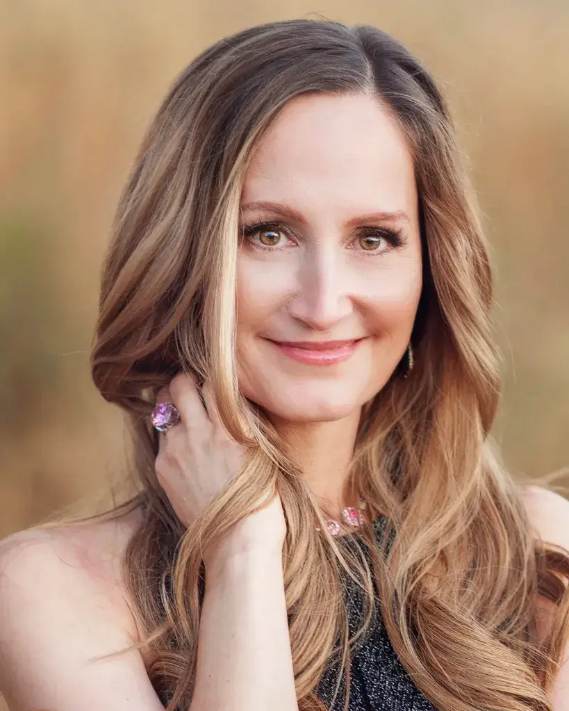 headshot of Linda Baird